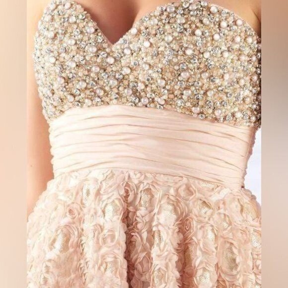 Mac Duggal Embellished Ballgown Rosette Floral Strapless in Champagne NEW Size 0 - Picture 4 of 13